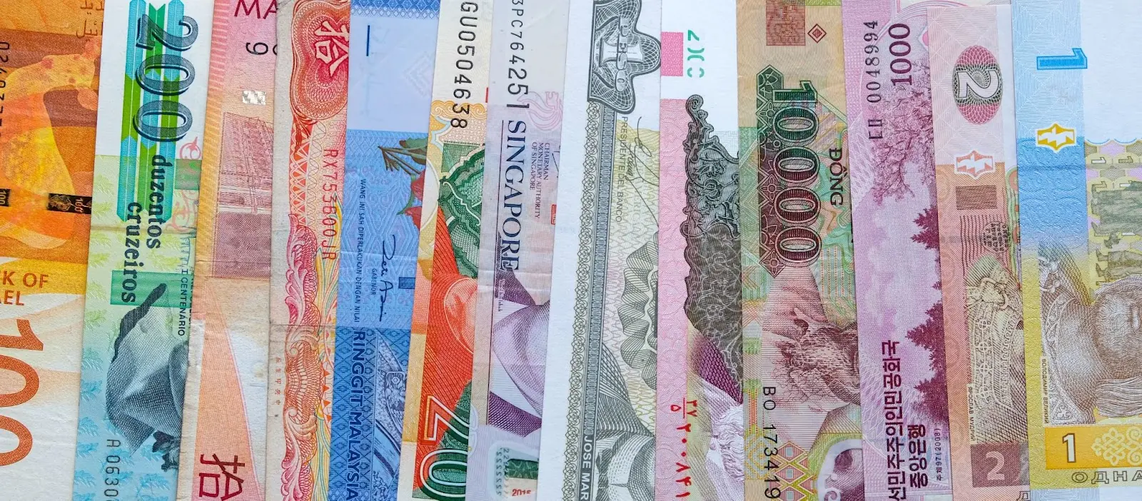 multi-currency banknotes