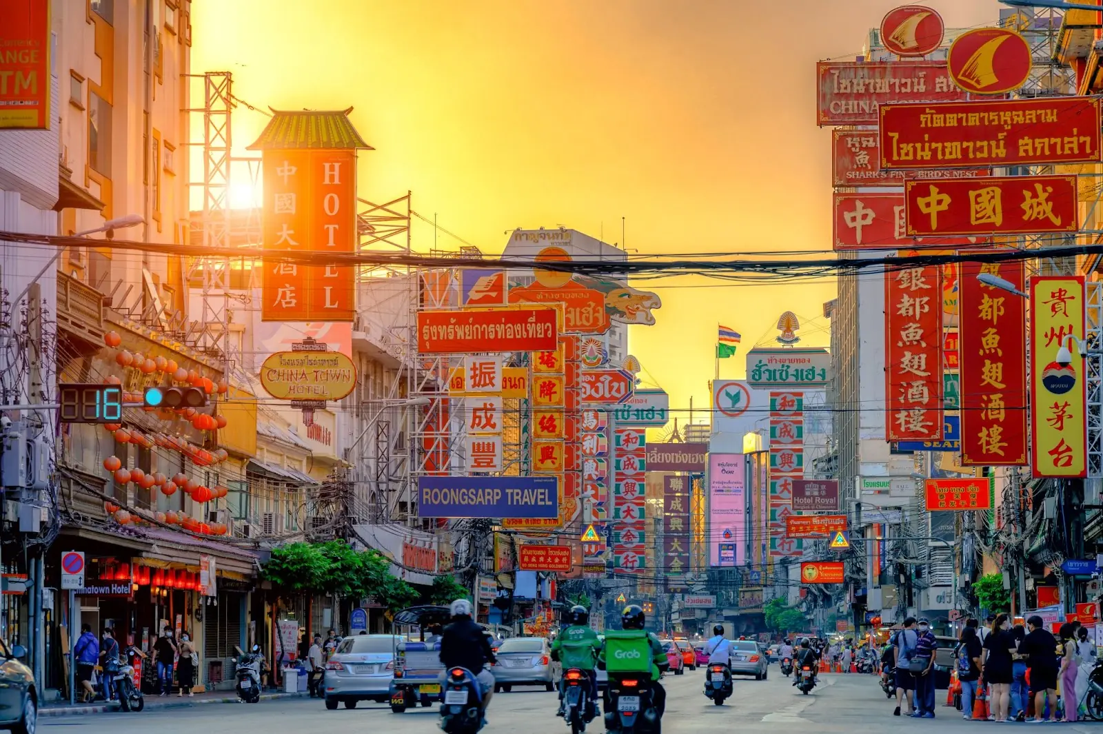 Evening in Chinatown, Chinatown, famous street food in Thailand,