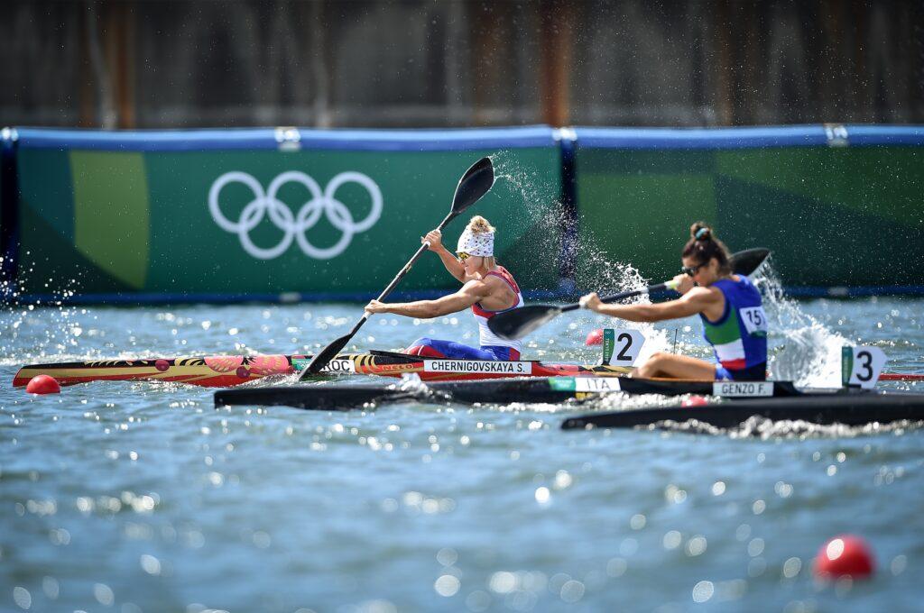 Women's rowing competition during the Tokyo 2020 Olympic Games.